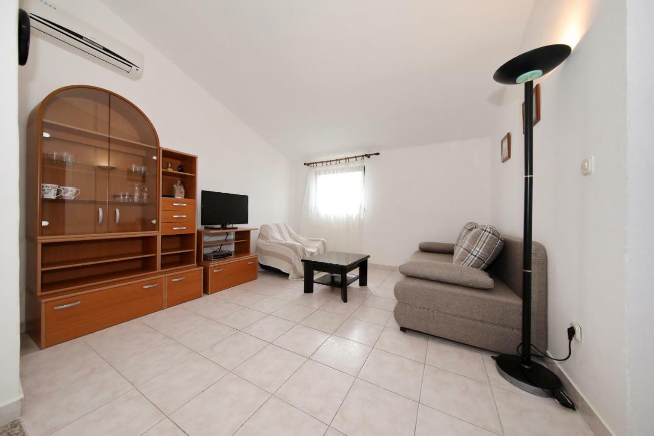 Apartment Marica Spadina Тисно Экстерьер фото