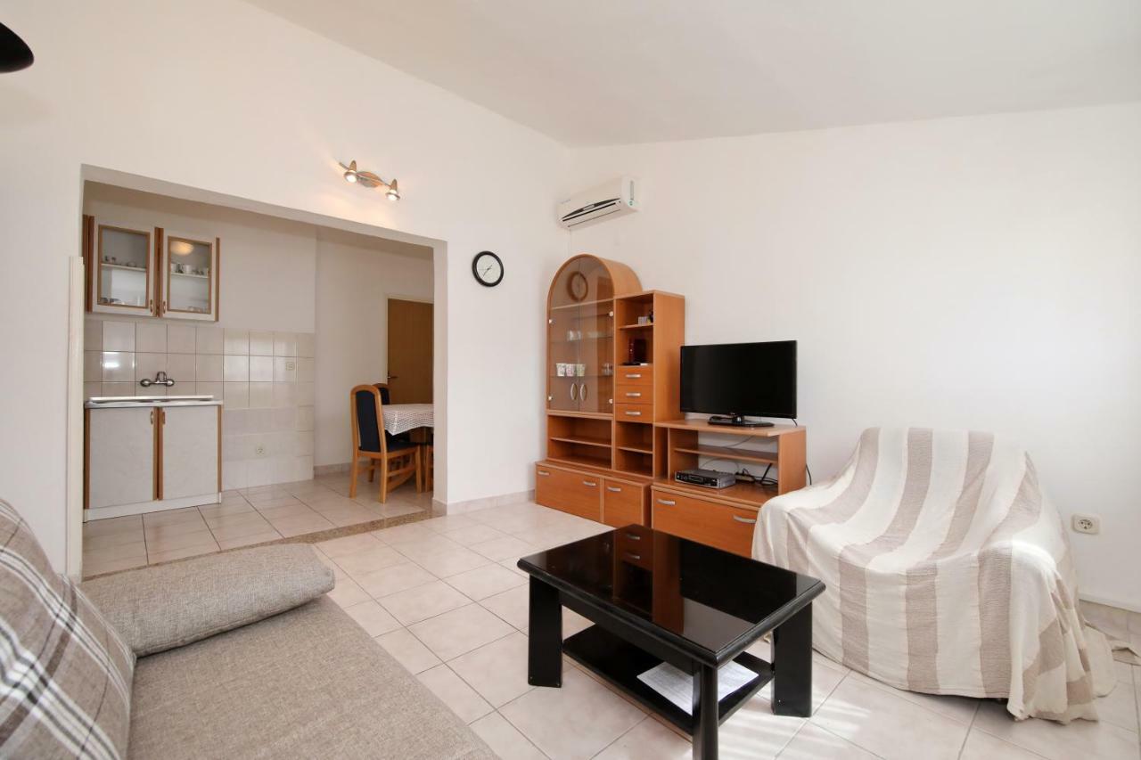 Apartment Marica Spadina Тисно Экстерьер фото