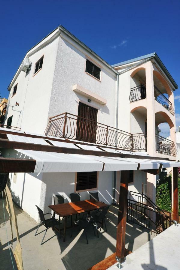 Apartment Marica Spadina Тисно Экстерьер фото